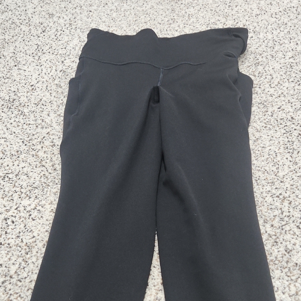 Lululemon Black High-Waisted Leggings - Picture 5 of 10